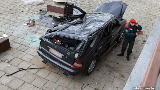 Illustration for article titled Woman survives fall from parking garage in tuner SUV